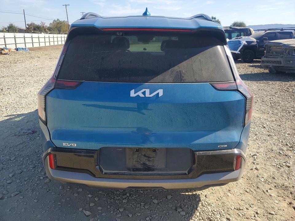 Снимка 6 от търг – 2024 KIA EV9 с VIN KNDAEFS56R6021107