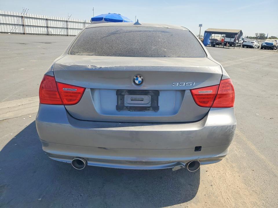 Zdjęcie 6 z aukcji – 2011 BMW 335 z VIN WBAPM5C50BE577850
