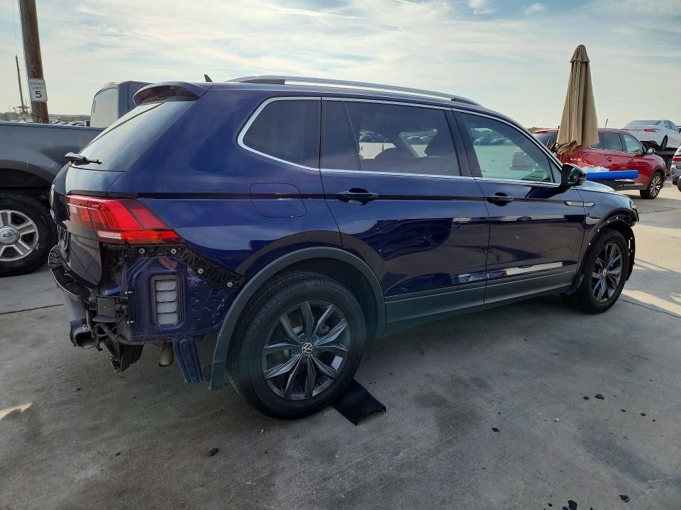 Снимка 3 от търг – 2022 VOLKSWAGEN TIGUAN с VIN 3VV3B7AXXNM043309