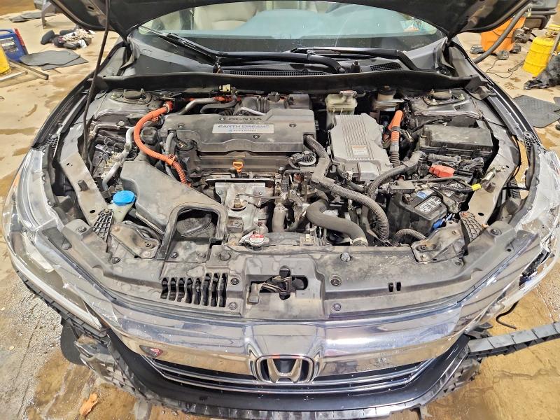 Photo 11 from auction – 2017 HONDA ACCORD with VIN JHMCR6F55HC001484