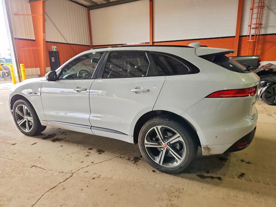 Zdjęcie 2 z aukcji – 2017 JAGUAR F-PACE z VIN SADCL2BV3HA051382