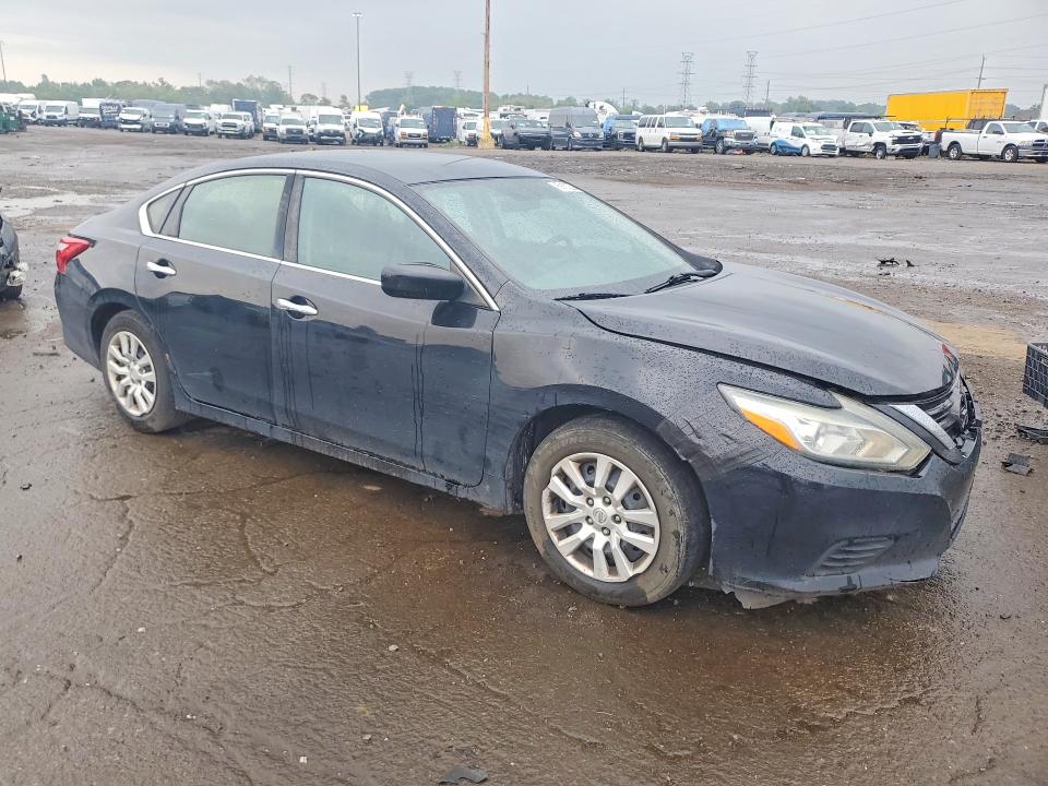 Снимка 4 от търг – 2016 NISSAN ALTIMA с VIN 1N4AL3AP7GN304096