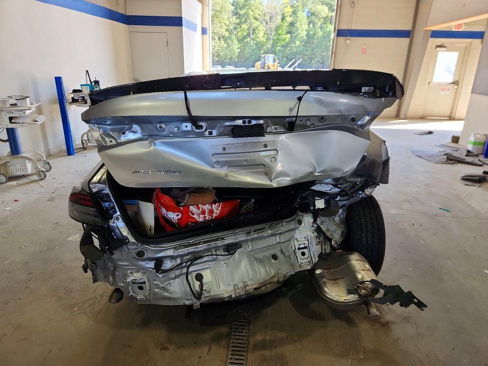 Снимка 6 от търг – 2024 HONDA ACCORD с VIN 1HGCY1F32RA013807