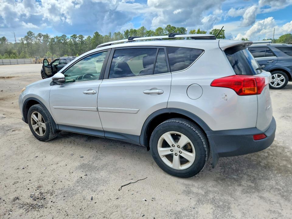 Photo 2 from auction – 2013 TOYOTA RAV4 with VIN JTMRFREV0DD014655
