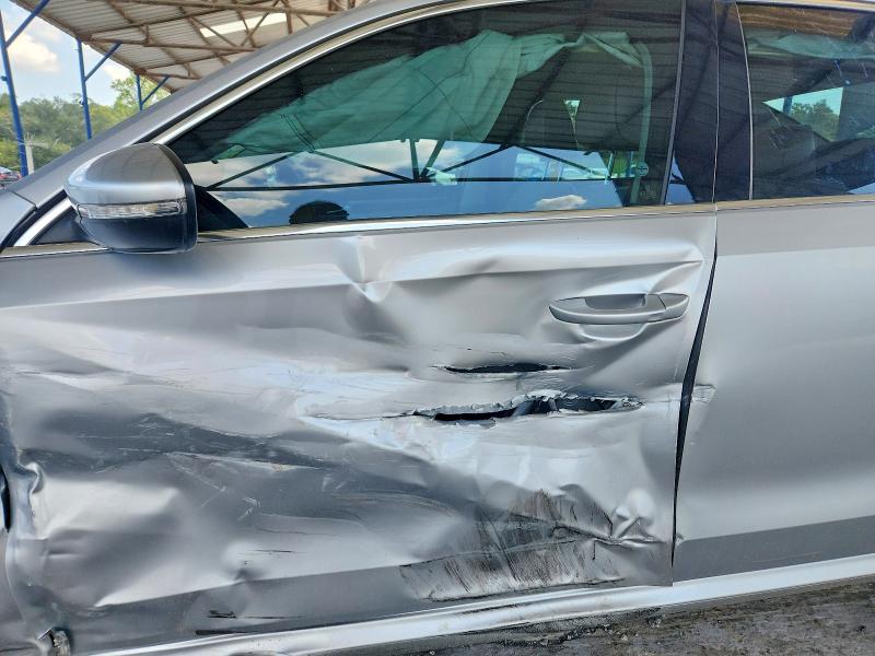 Photo 7 from auction – 2018 VOLKSWAGEN PASSAT with VIN 1VWBA7A35JC043740