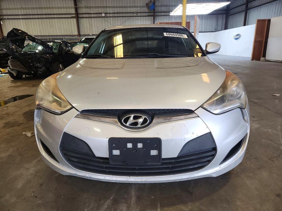 Photo 5 from auction – 2013 HYUNDAI VELOSTER with VIN KMHTC6AD1DU146278