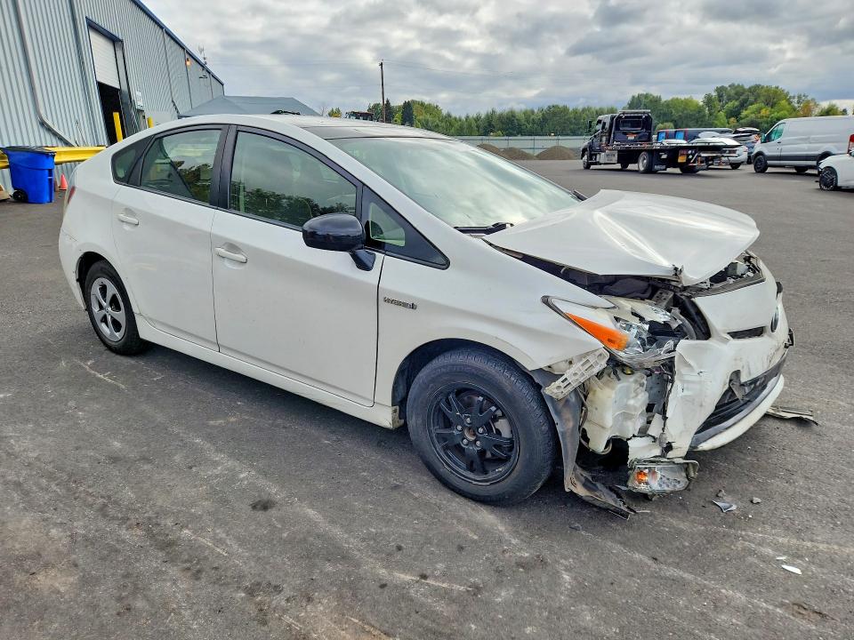 Photo 4 from auction – 2013 TOYOTA PRIUS with VIN JTDKN3DU5D5576622