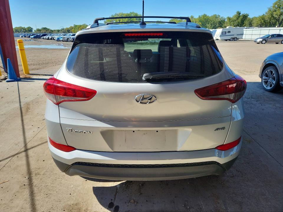 Photo 6 from auction – 2016 HYUNDAI TUCSON with VIN KM8J3CA41GU130883