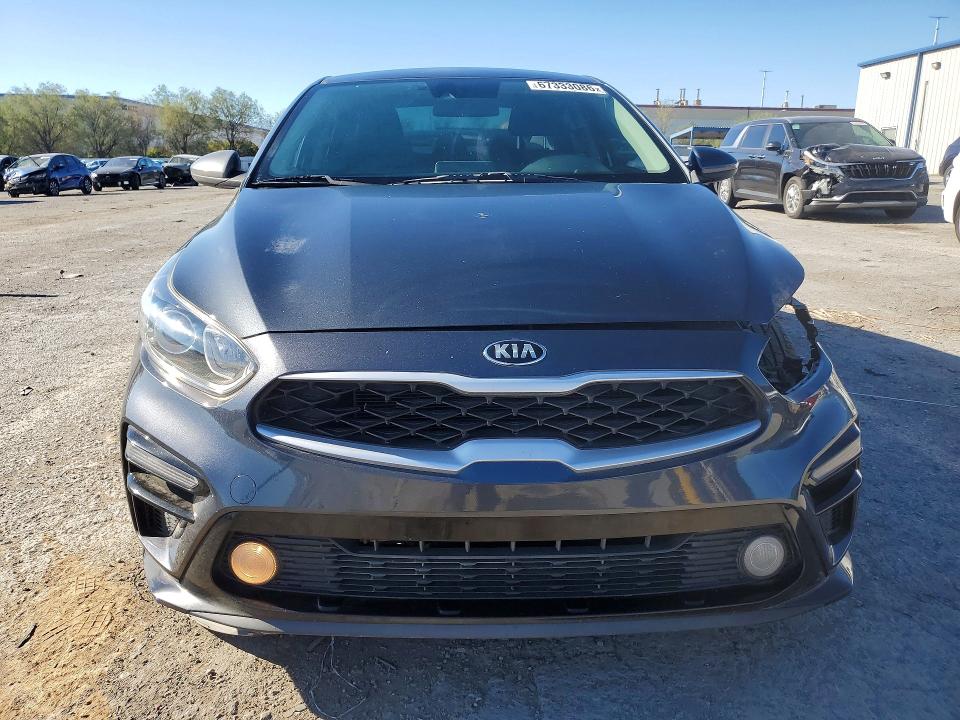 Photo 5 from auction – 2021 KIA FORTE with VIN 3KPF24AD4ME360737