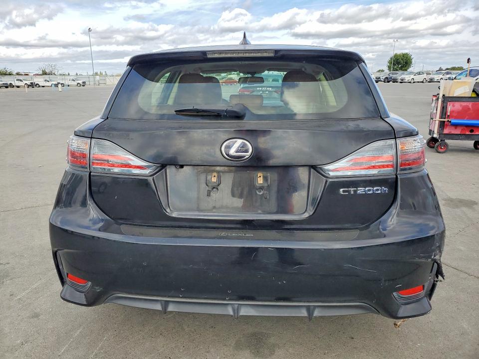 Zdjęcie 6 z aukcji – 2015 LEXUS CT z VIN JTHKD5BH7F2237920