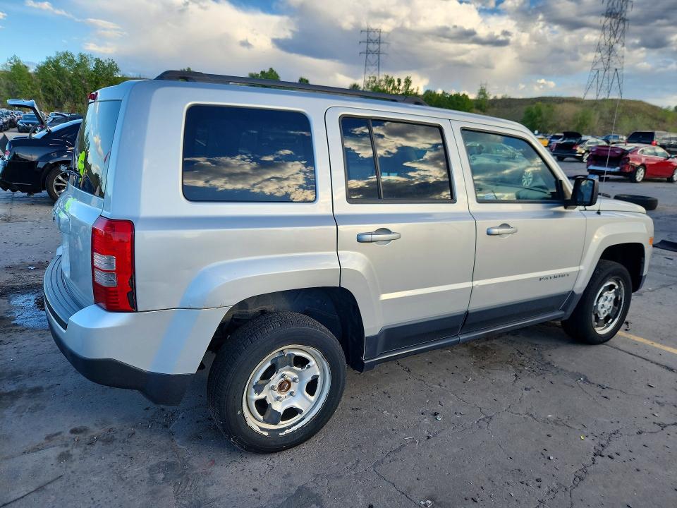Photo 3 from auction – 2013 JEEP PATRIOT with VIN 1C4NJRBB9DD201352