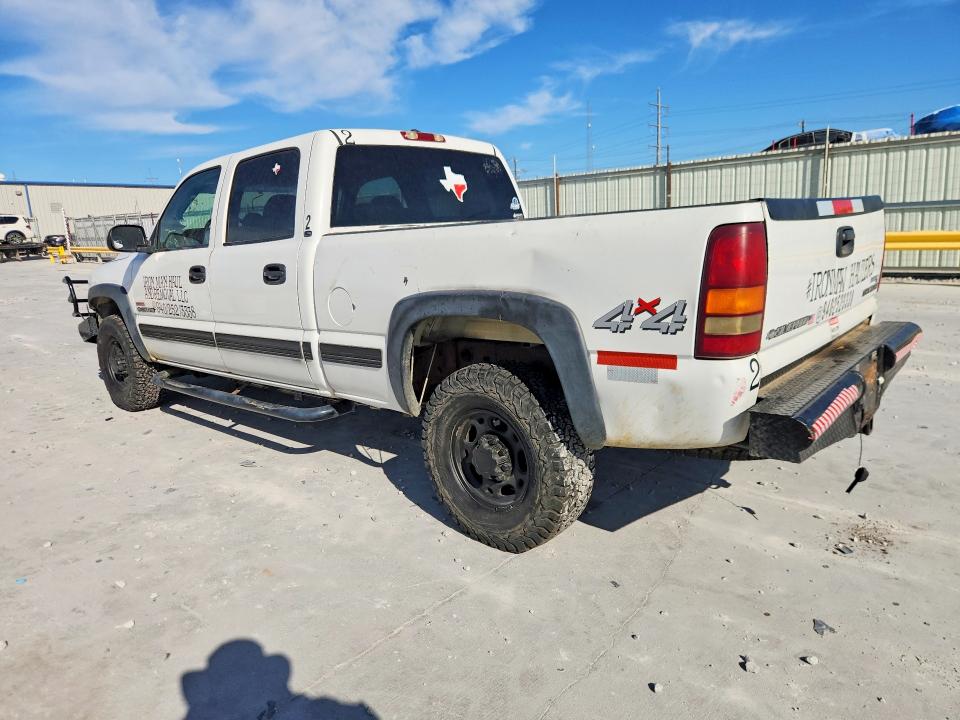 Photo 2 from auction – 2002 CHEVROLET SILVERADO with VIN 1GCHK23132F156577