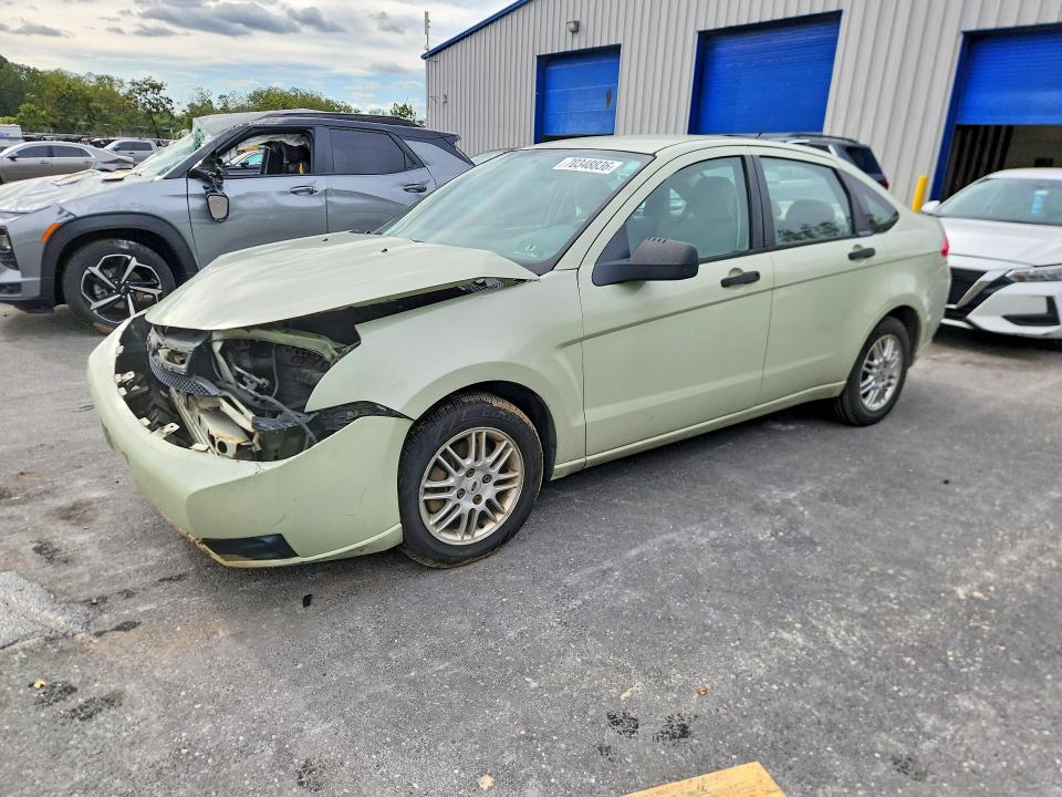 Снимка 1 от търг – 2010 FORD FOCUS с VIN 1FAHP3FN3AW117336