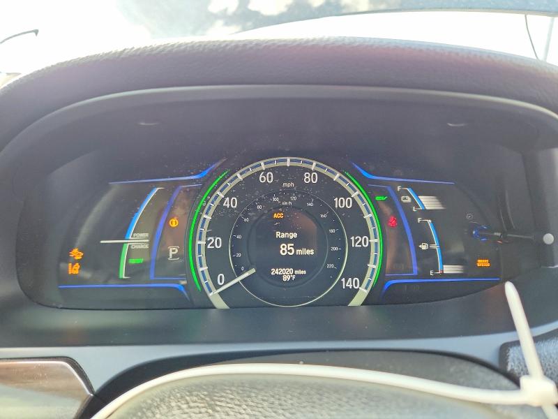 Photo 9 from auction – 2017 HONDA ACCORD with VIN JHMCR6F39HC007058