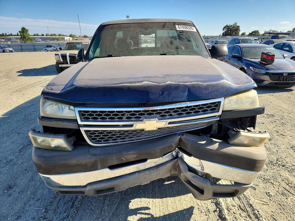 Снимка 5 от търг – 2005 CHEVROLET SILVERADO с VIN 1GCHC29U35E286724