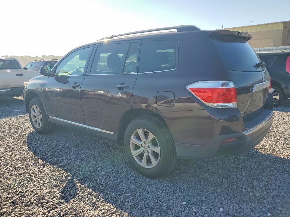 Фото 2 с аукциона – 2013 TOYOTA HIGHLANDER с VIN 5TDBK3EH7DS226798