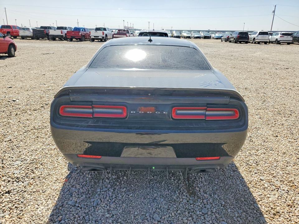 Photo 6 from auction – 2016 DODGE CHALLENGER with VIN 2C3CDZC93GH199572