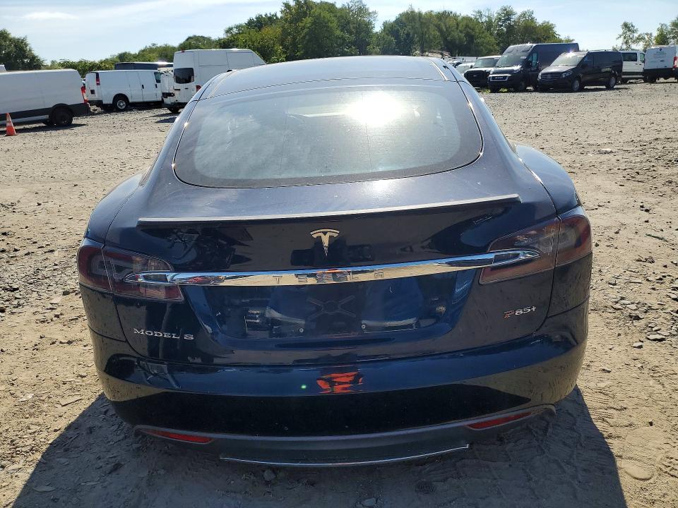 Photo 6 from auction – 2013 TESL MODEL S with VIN 5YJSA1CP6DFP13349
