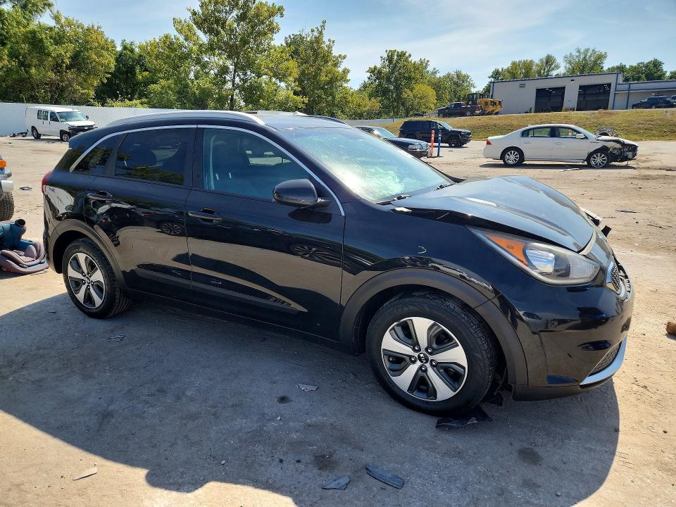 Photo 4 from auction – 2018 KIA NIRO with VIN KNDCB3LCXJ5129821