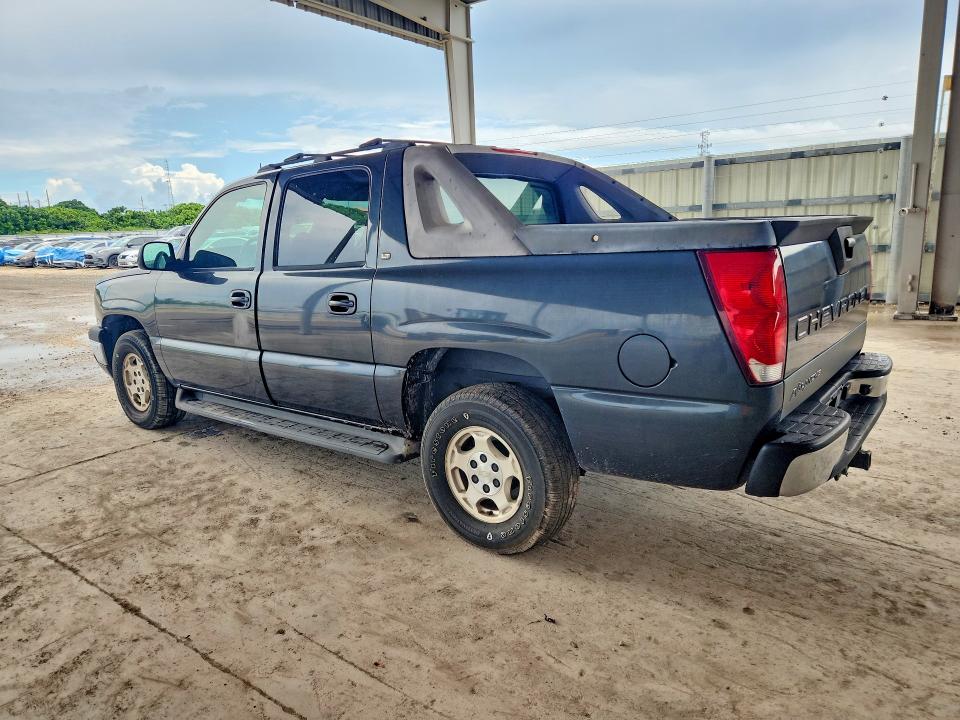 Photo 2 from auction – 2005 CHEVROLET AVALANCHE with VIN 3GNEC12Z55G285187