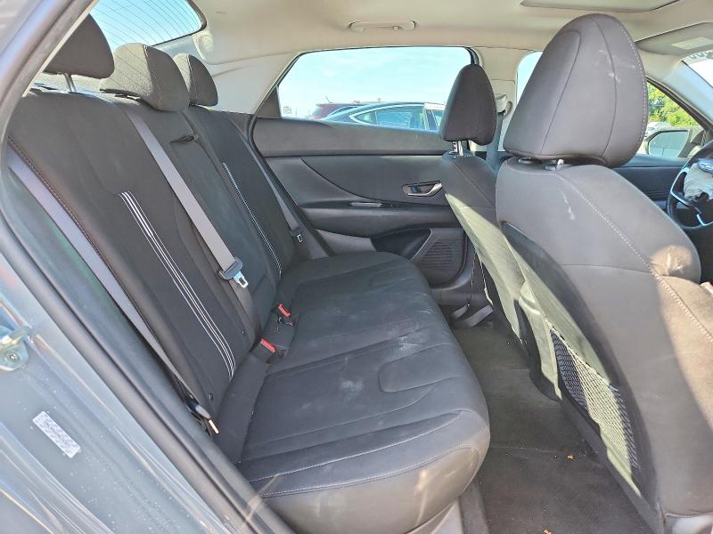Снимка 10 от търг – 2022 HYUNDAI ELANTRA с VIN KMHLN4AG9NU343631