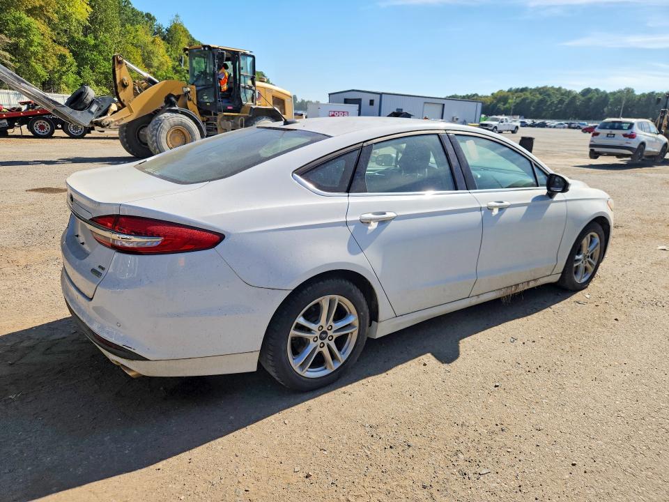 Photo 3 from auction – 2018 FORD FUSION with VIN 3FA6P0HD7JR238240