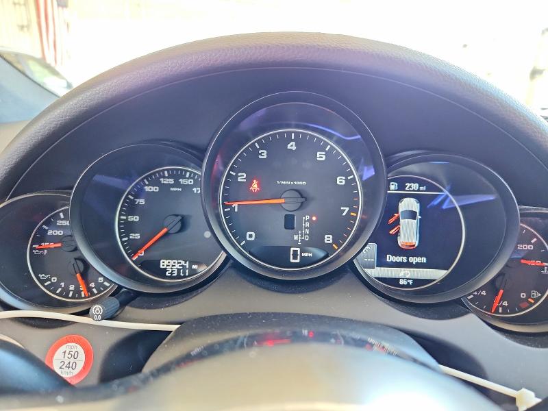 Photo 9 from auction – 2016 PORSCHE CAYENNE with VIN WP1AA2A22GKA11821
