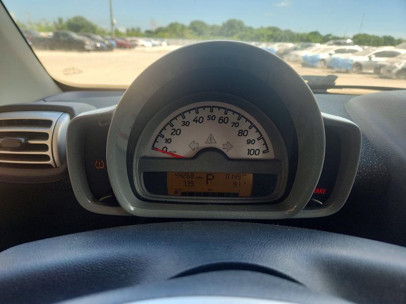 Photo 9 from auction – 2009 SMART FORTWO with VIN WMEEJ31X59K237974
