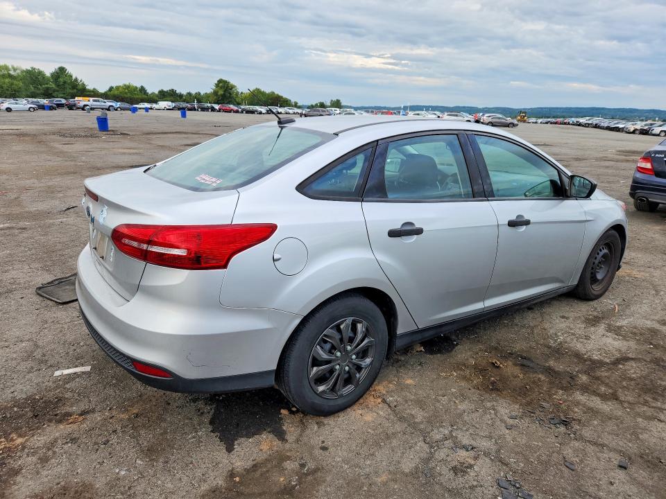 Photo 3 from auction – 2018 FORD FOCUS with VIN 1FADP3E21JL284124