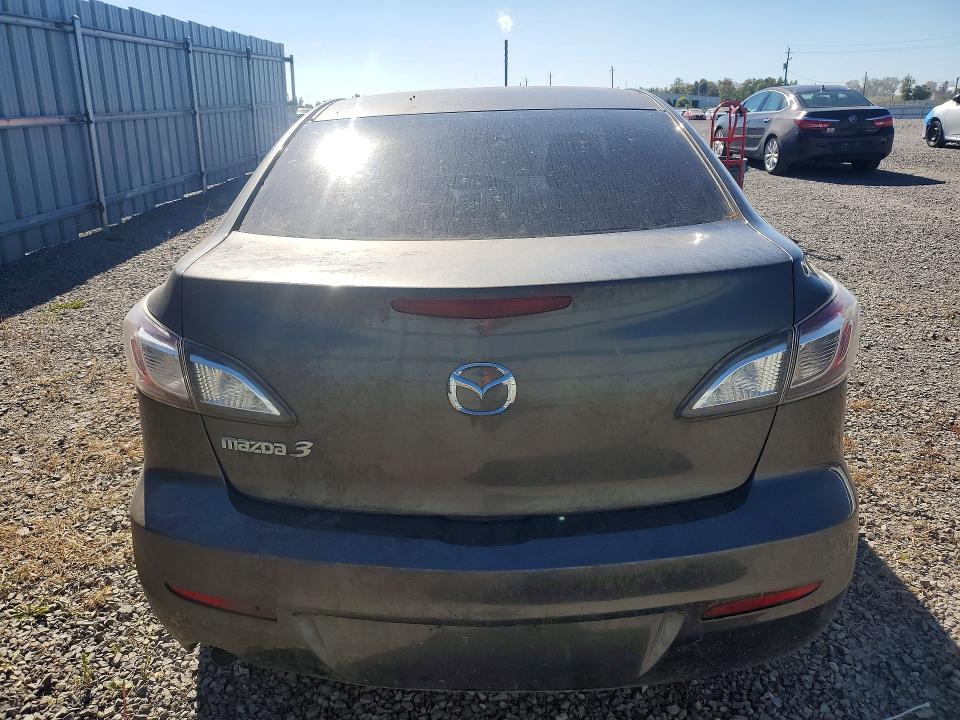 Foto 6 de la subasta – 2013 MAZDA 3 con VIN JM1BL1UF7D1712204