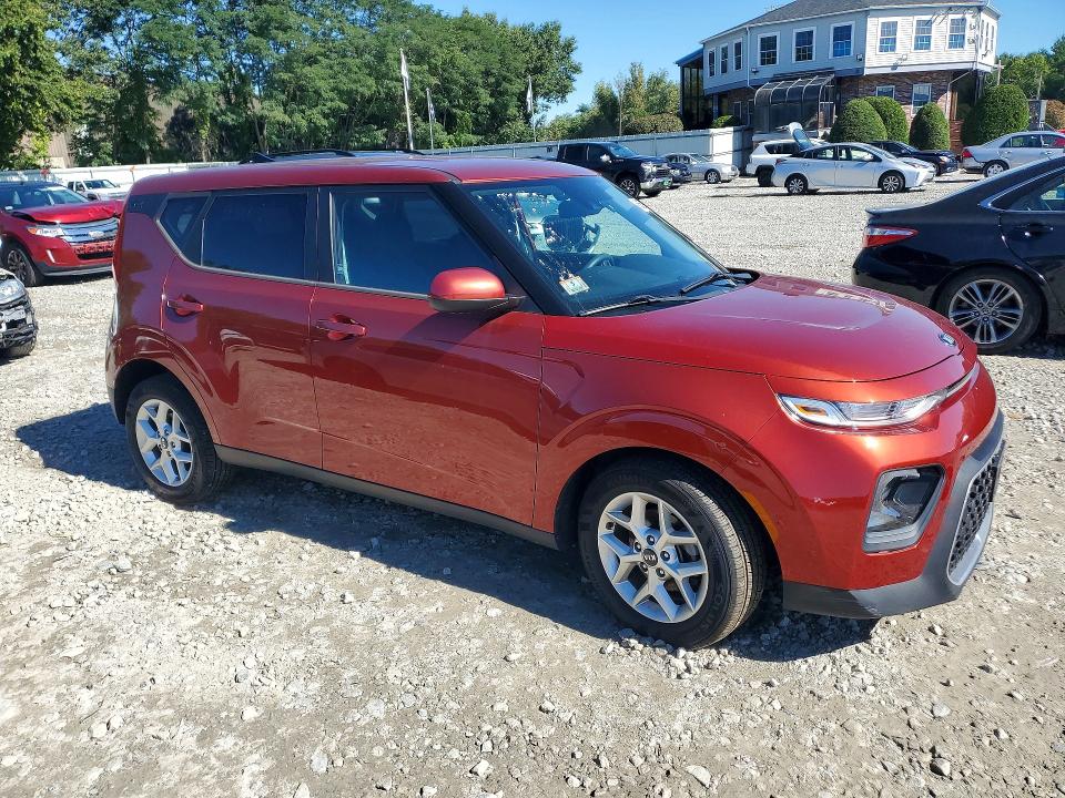 Photo 4 from auction – 2021 KIA SOUL with VIN KNDJ23AU7M7784837