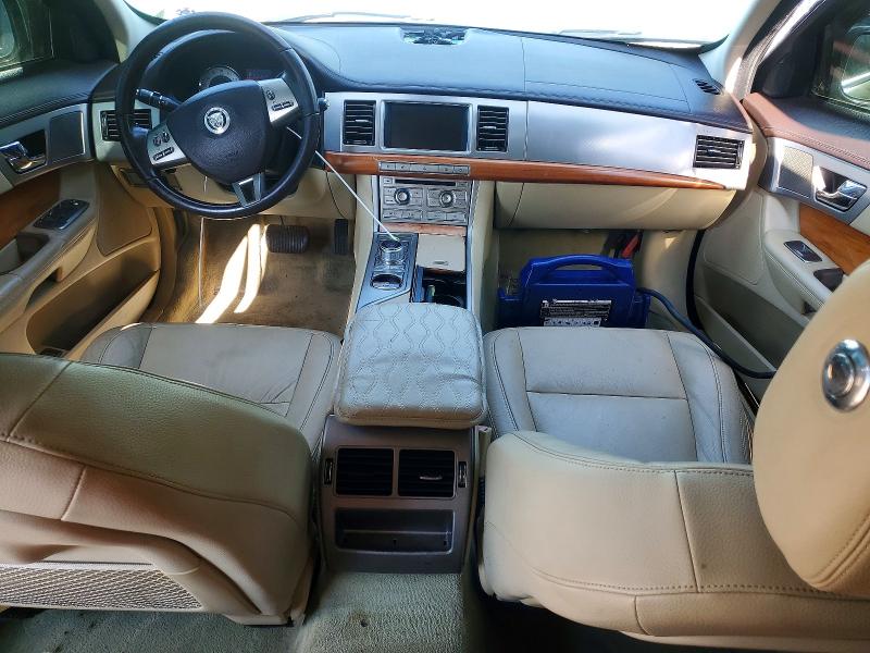 Photo 8 from auction – 2010 JAGUAR XF with VIN SAJWA0FA5AHR54741