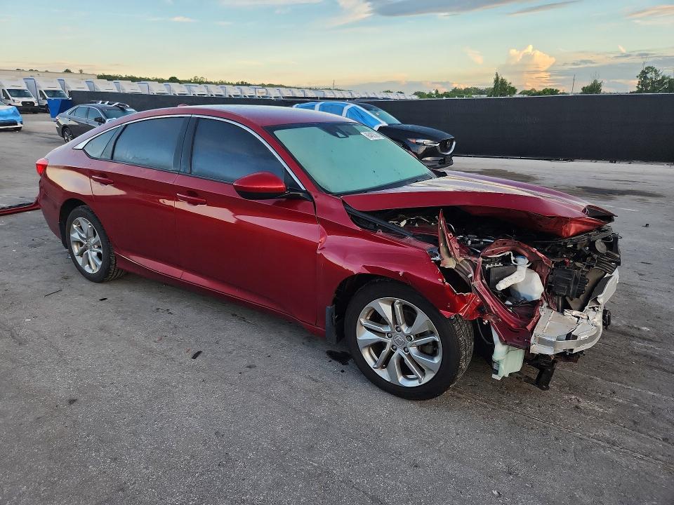 Снимка 4 от търг – 2019 HONDA ACCORD с VIN 1HGCV1F13KA083278