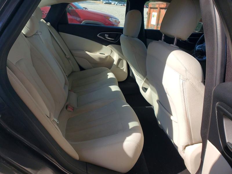 Photo 10 from auction – 2016 CHRYSLER 200 with VIN 1C3CCCAG2GN111250
