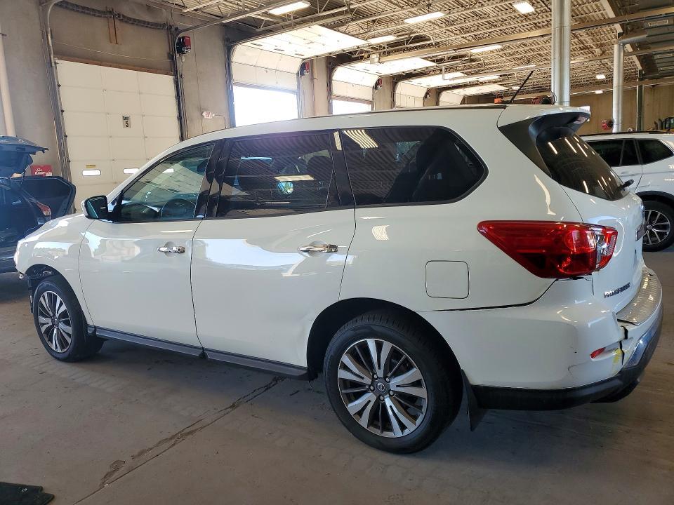 Photo 2 from auction – 2017 NISSAN PATHFINDER with VIN 5N1DR2MM7HC648716