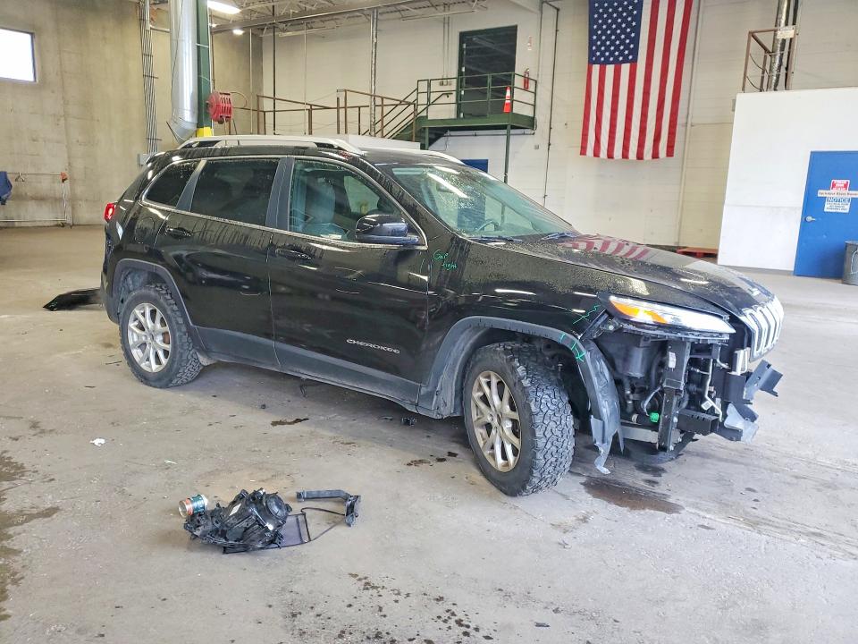 Снимка 4 от търг – 2017 JEEP CHEROKEE с VIN 1C4PJMCS2HW638825