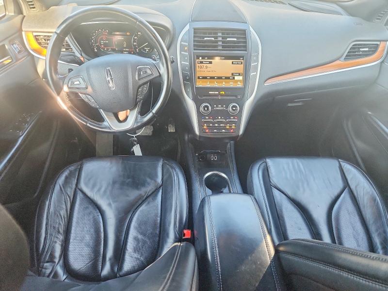 صورة رقم 8 من المزاد - 2017 LINCOLN MKC مع VIN 5LMCJ2D98HUL09453