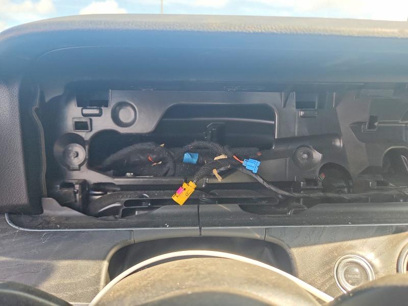 Photo 9 from auction – 2020 MERCEDES-BENZ E with VIN WDDZF8DB2LA700784