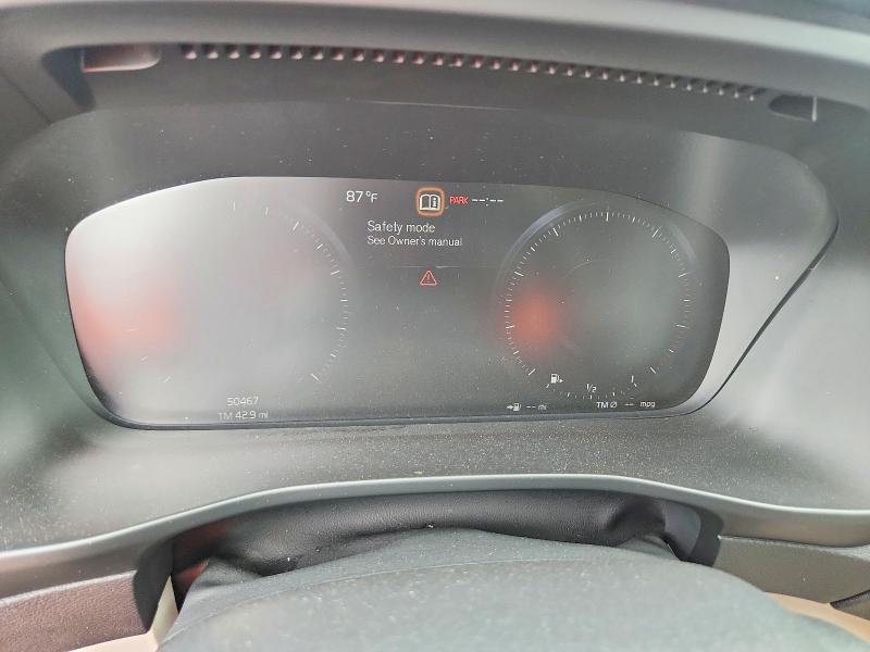 Photo 9 from auction – 2020 VOLVO XC40 with VIN YV4162UL4L2187705