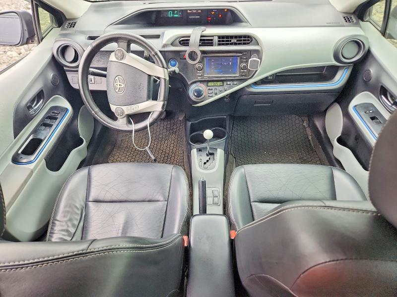 Photo 8 from auction – 2012 TOYOTA PRIUS C with VIN JTDKDTB30C1025615