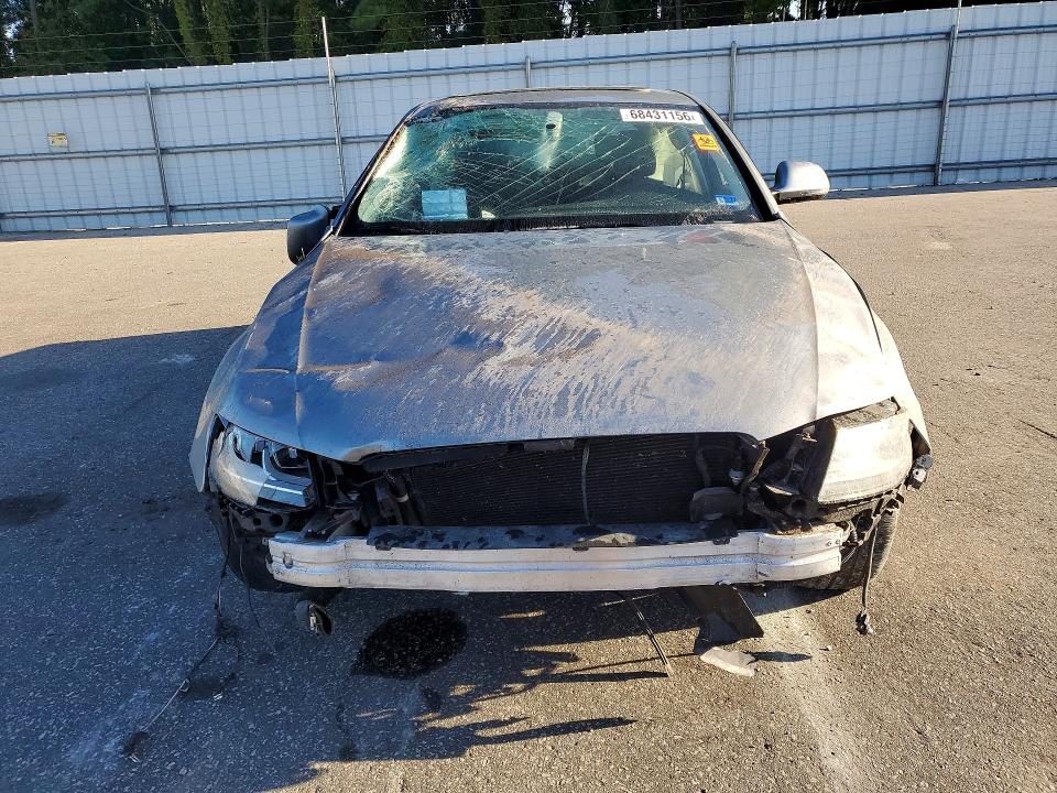 Zdjęcie 5 z aukcji – 2009 AUDI A4 z VIN WAULF78K89N026157