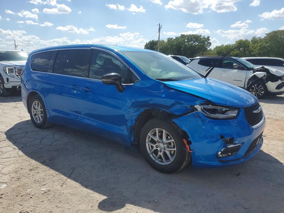 Photo 4 from auction – 2026 CHRYSLER PACIFICA with VIN 2C4RC1BG6TR220865