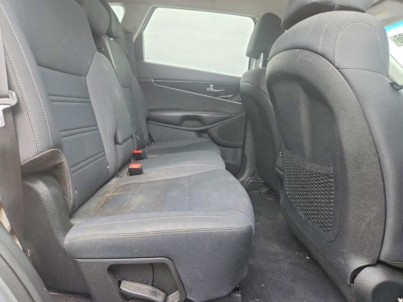 Снимка 11 от търг – 2020 KIA SORENTO с VIN 5XYPGDA51LG614842