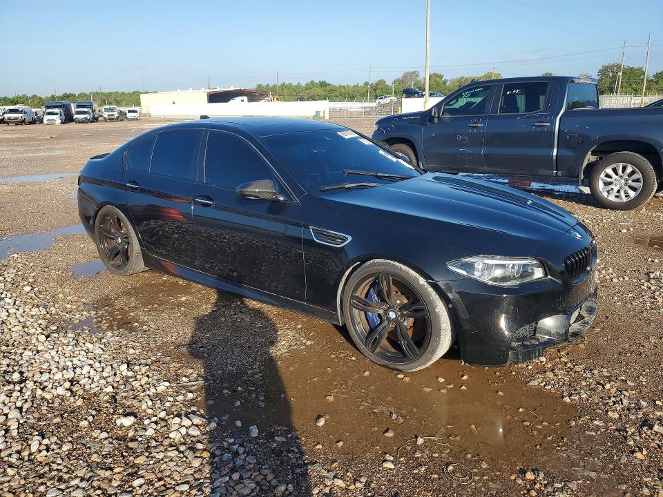 صورة رقم 4 من المزاد - 2013 BMW M5 مع VIN WBSFV9C51DD096106