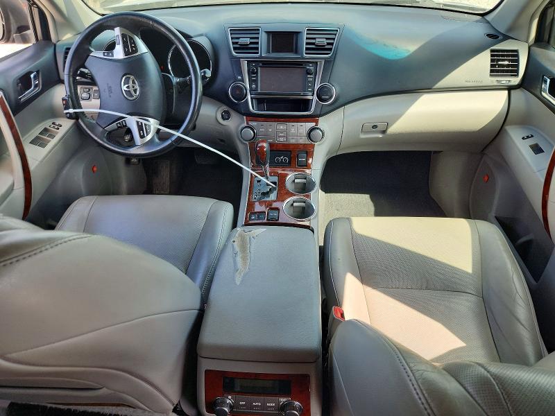 Photo 8 from auction – 2013 TOYOTA HIGHLANDER with VIN 5TDDK3EH6DS197500