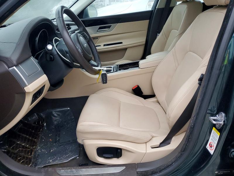 Zdjęcie 7 z aukcji – 2017 JAGUAR XF z VIN SAJBD4BV6HCY32354