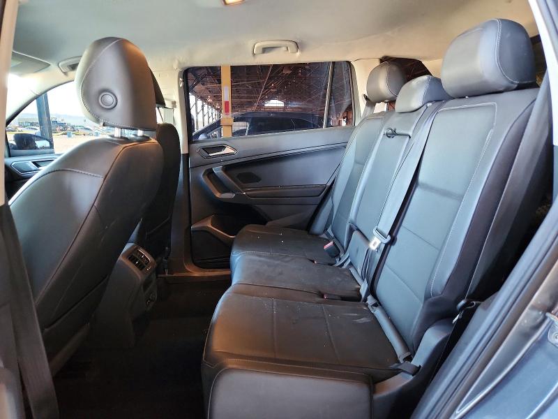 Photo 11 from auction – 2018 VOLKSWAGEN TIGUAN with VIN 3VV2B7AXXJM069155