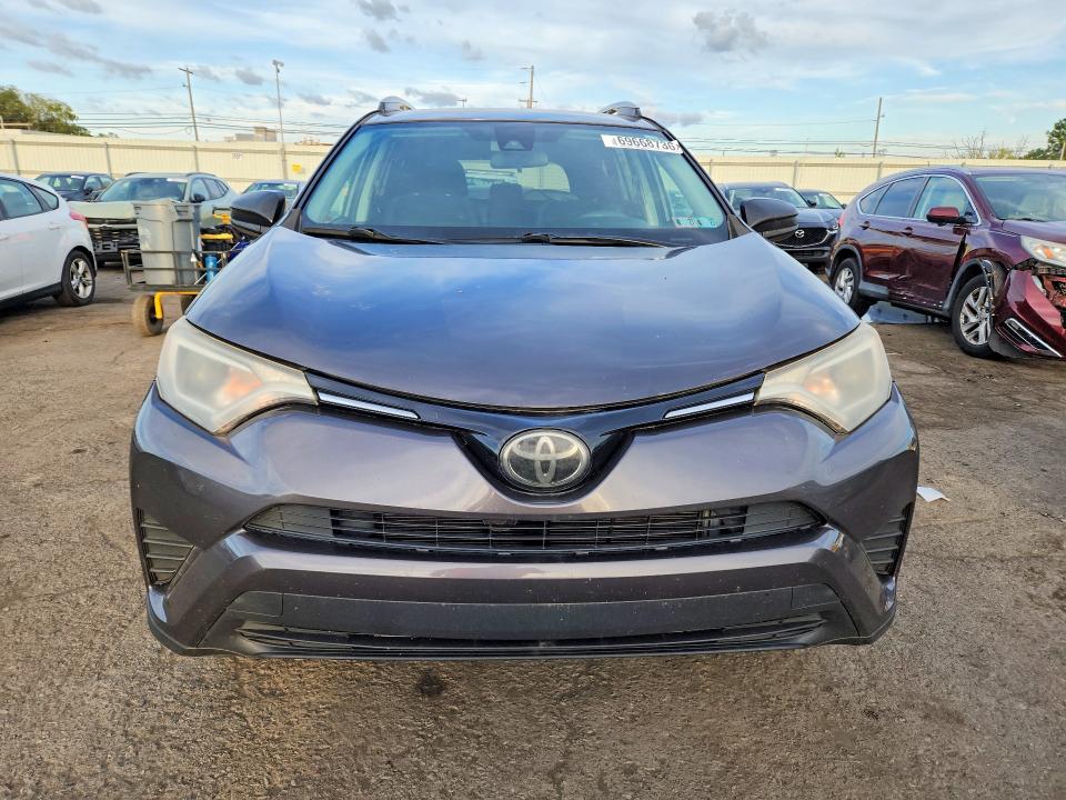 Снимка 5 от търг – 2017 TOYOTA RAV4 с VIN 2T3BFREV7HW604491