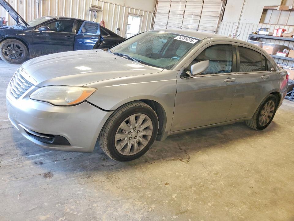 Photo 1 from auction – 2013 CHRYSLER 200 with VIN 1C3CCBAB9DN642200