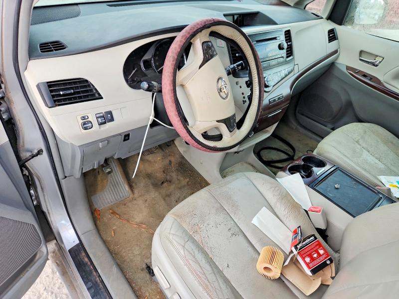 Снимка 8 от търг – 2012 TOYOTA SIENNA с VIN 5TDYK3DC4CS219841